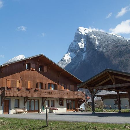 Particulier Loue 2 Appartements Communicants Dans Chalet A Samoens Jusqu A 16 Couchages Exterior photo