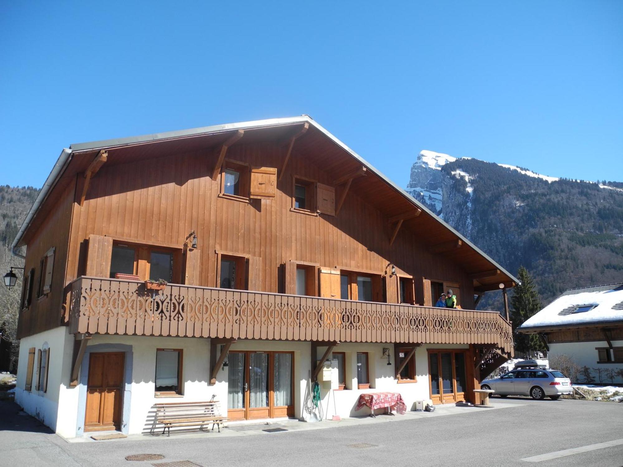 Particulier Loue 2 Appartements Communicants Dans Chalet A Samoens Jusqu A 16 Couchages Exterior photo
